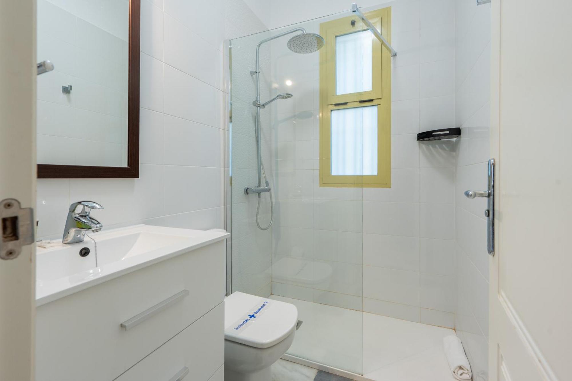 San Julian Apartment Sevilla Eksteriør billede